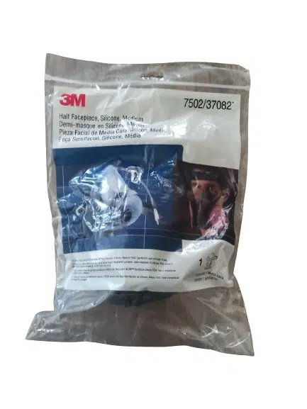 3M 7502 Yarım Yüz Maskesi + 3M 6038 P3 Organik – Ozon Solo Filtre 3M 7502 Yarım Yüz Maskesi + 3M 6038 P3 Organik – Ozon Solo Filtre